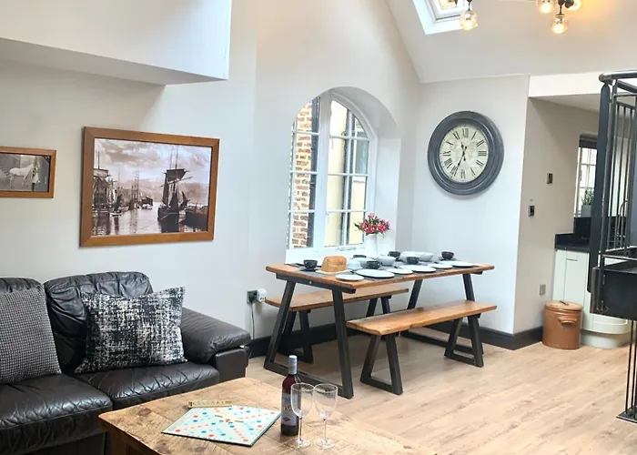 The Old Bakery - Luxury Three Bed House With Roof Terrace 펜션