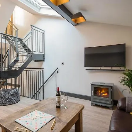 The Old Bakery - Luxury Three Bed House With Roof Terrace Γουίτμπι