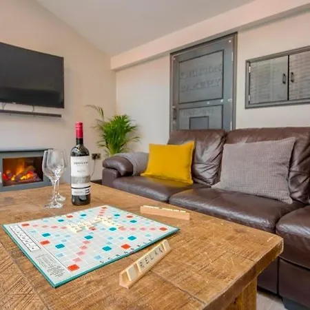 The Old Bakery - Luxury Three Bed House With Roof Terrace Holiday home Whitby