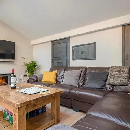The Old Bakery - Luxury Three Bed House With Roof Terrace Σπίτι διακοπών Γουίτμπι