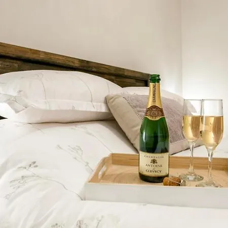 The Old Bakery - Luxury Three Bed House With Roof Terrace * Γουίτμπι