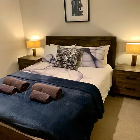 The Old Bakery - Luxury Three Bed House With Roof Terrace *