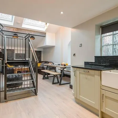 The Old Bakery - Luxury Three Bed House With Roof Terrace * Γουίτμπι