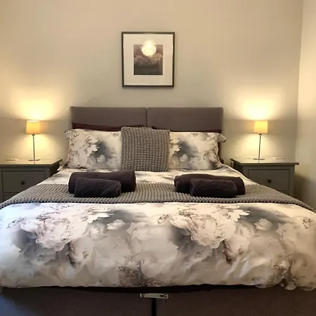 The Old Bakery - Luxury Three Bed House With Roof Terrace * Whitby