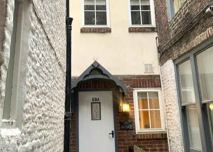 Holiday home The Old Bakery - Luxury Three Bed House With Roof Terrace *