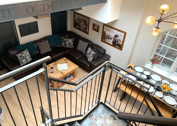 The Old Bakery - Luxury Three Bed House With Roof Terrace *